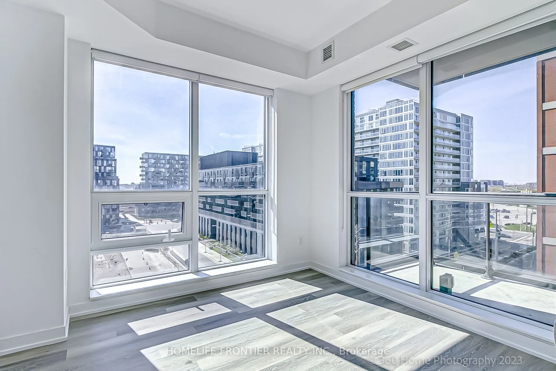 31 Tippett Road, #731