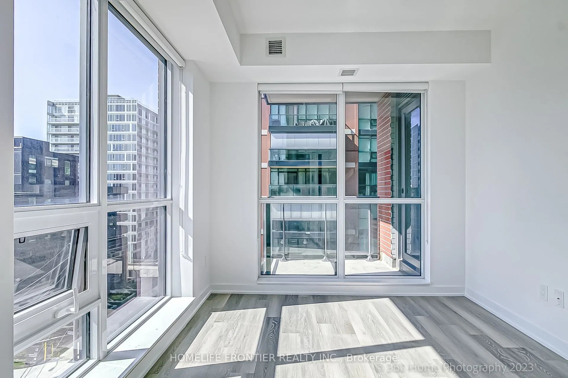 31 Tippett Road, #731