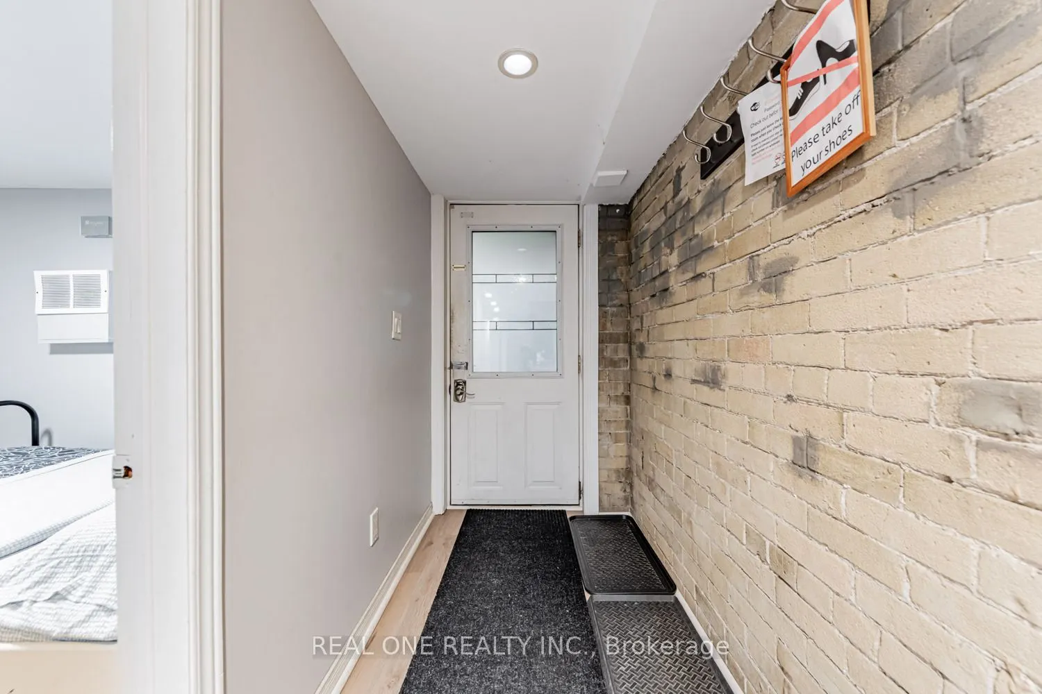 97 Lippincott Street