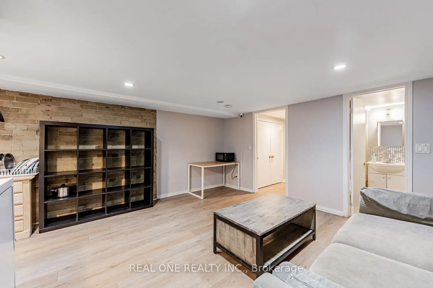 97 Lippincott Street