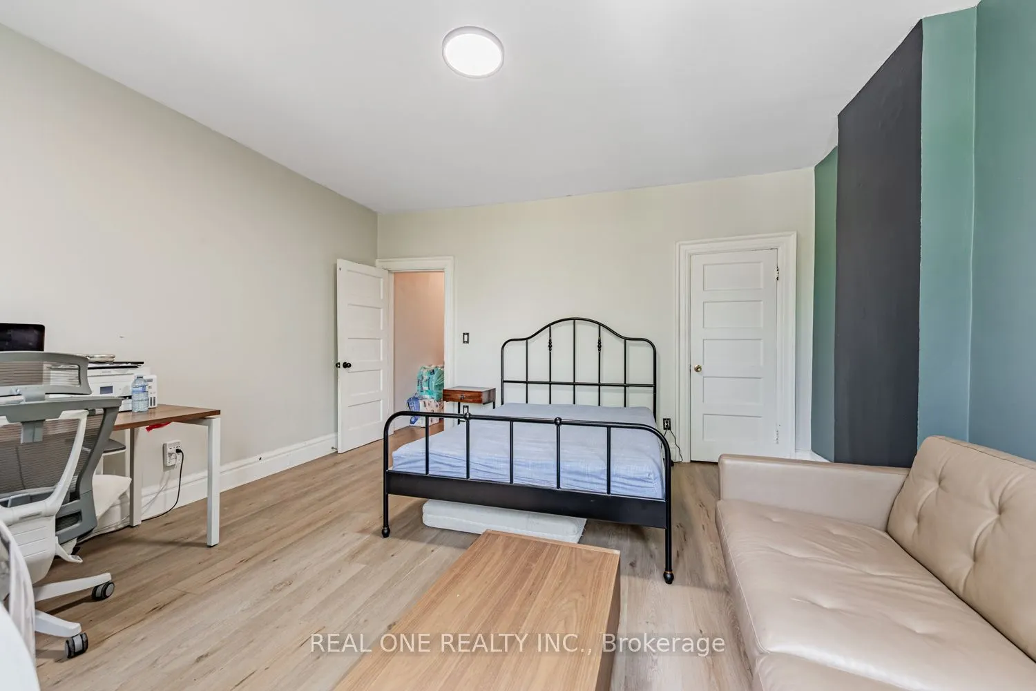 97 Lippincott Street