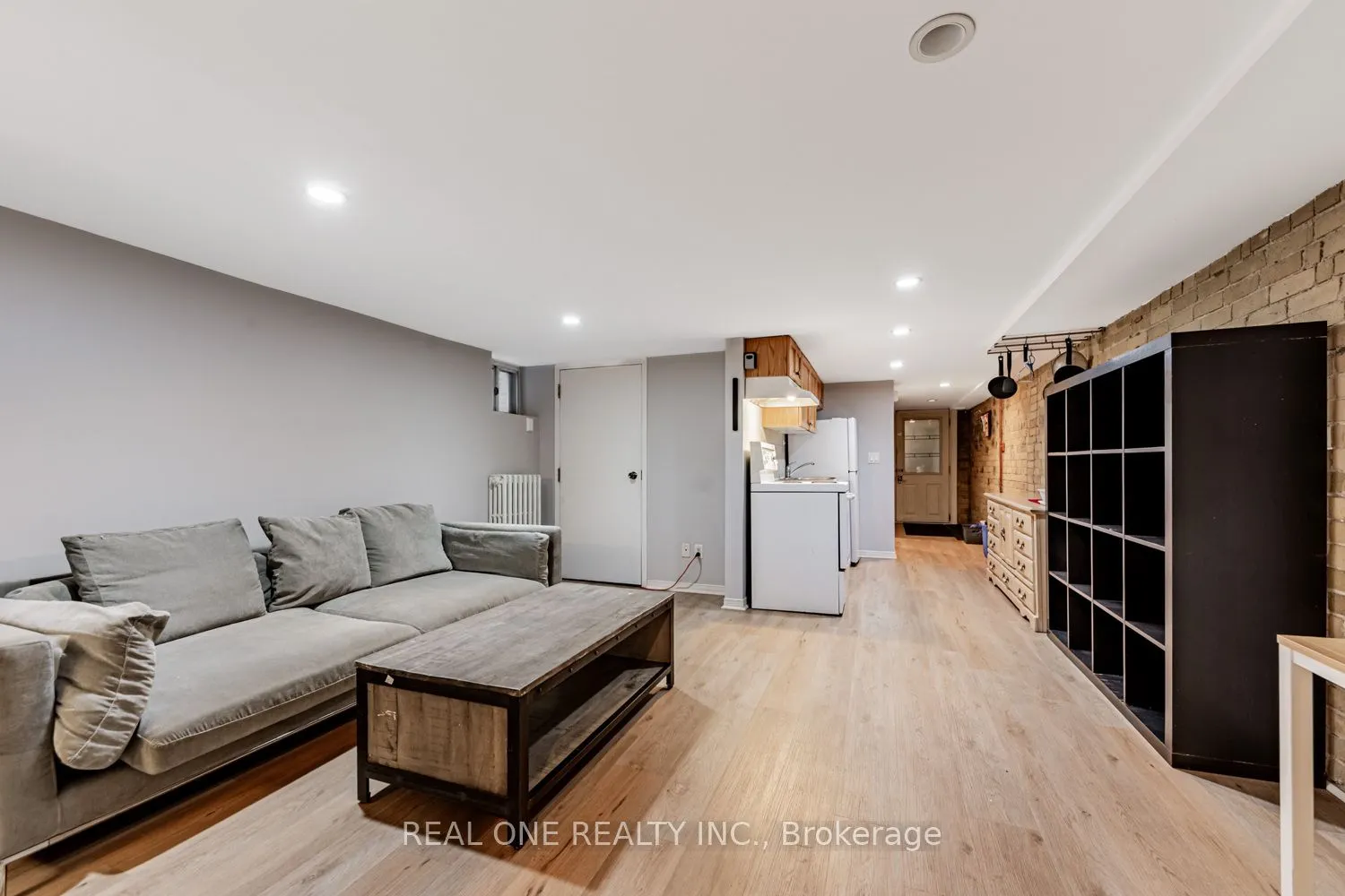 97 Lippincott Street