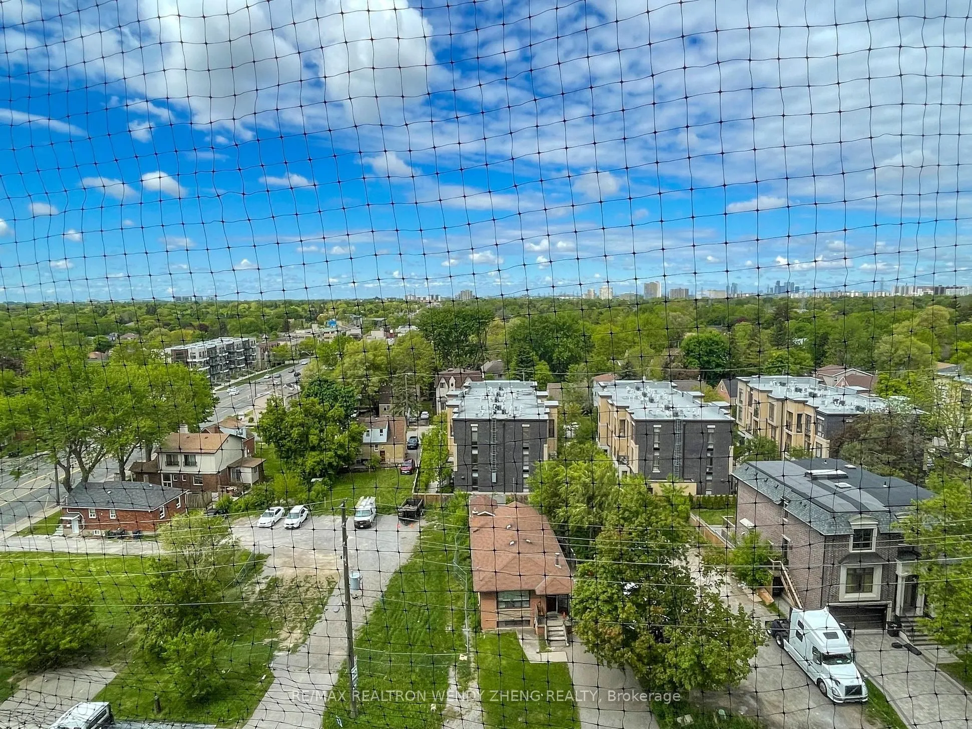 15 Greenview Avenue, #910