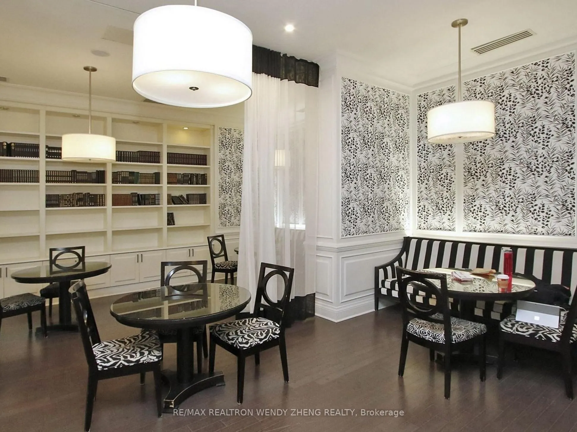 15 Greenview Avenue, #910