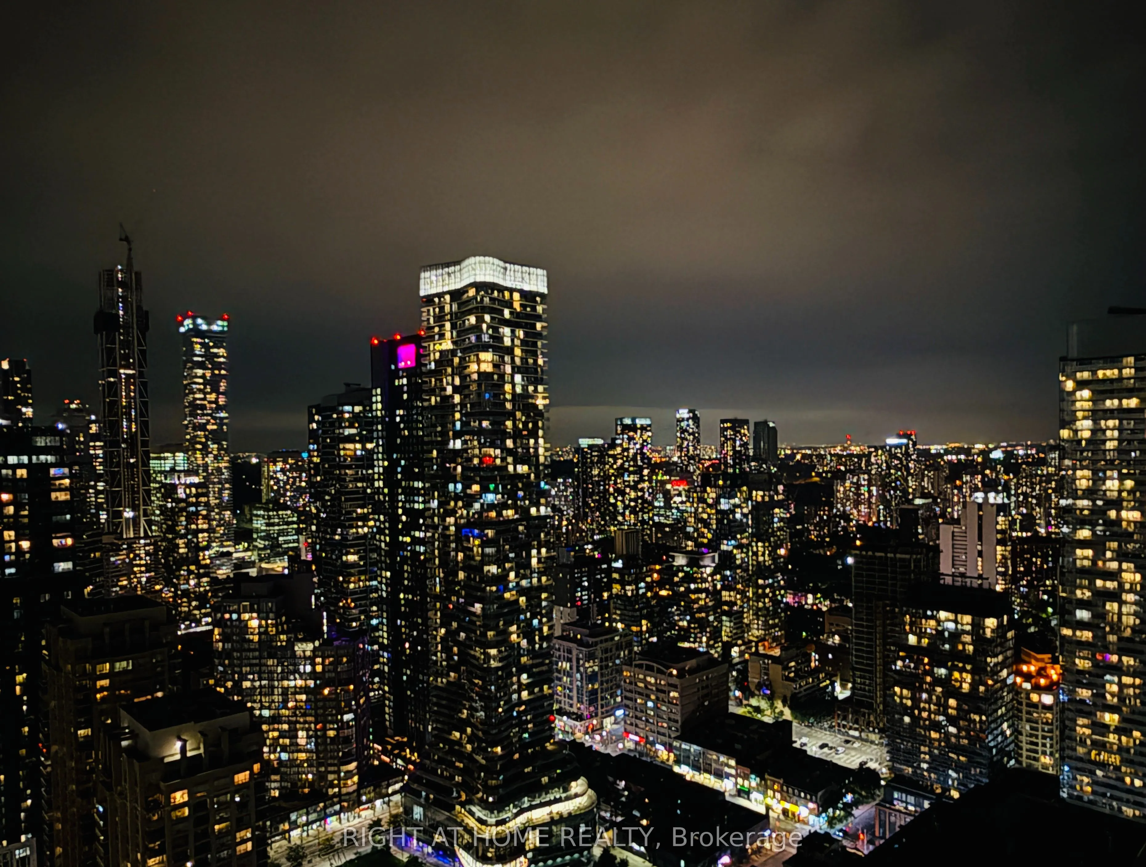 832 Bay Street, #4506