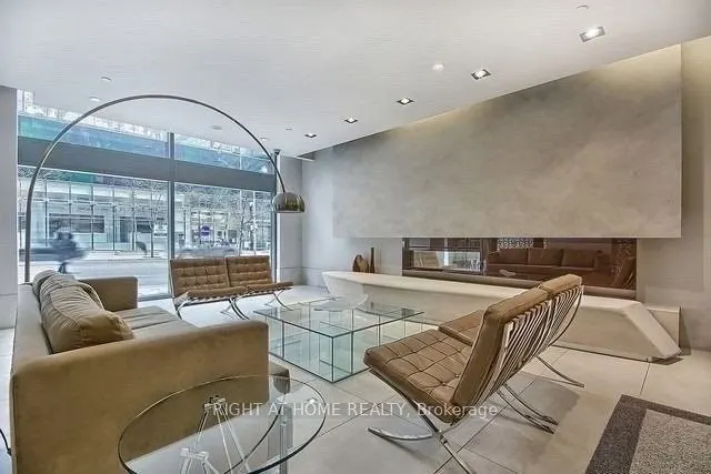 832 Bay Street, #4506