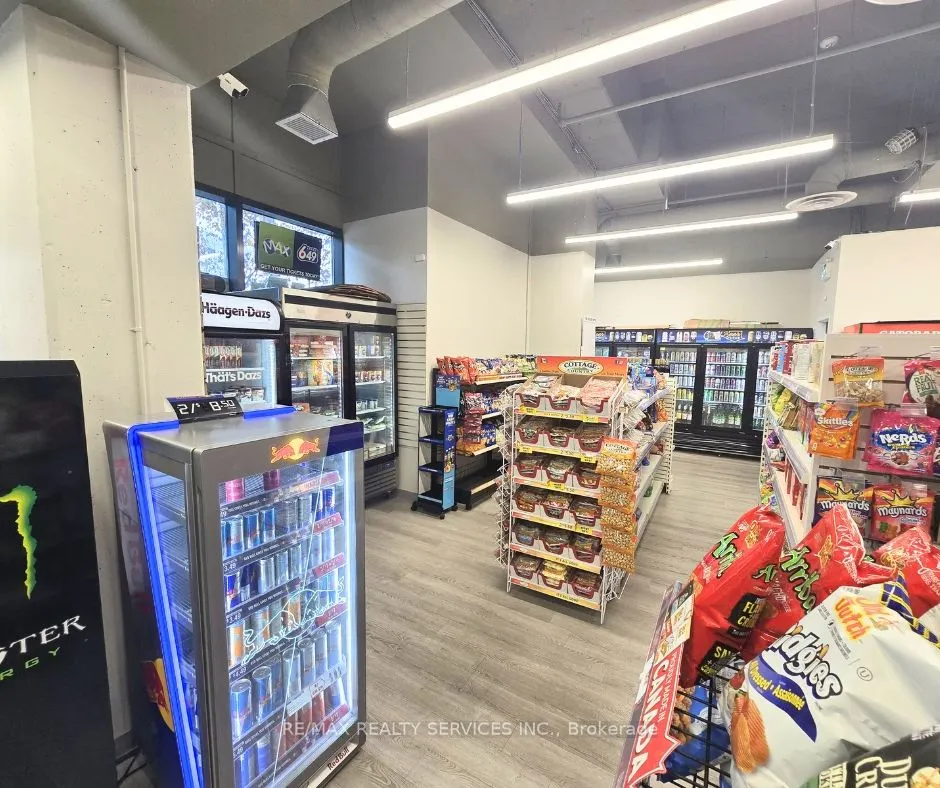 1490 Bathurst Street