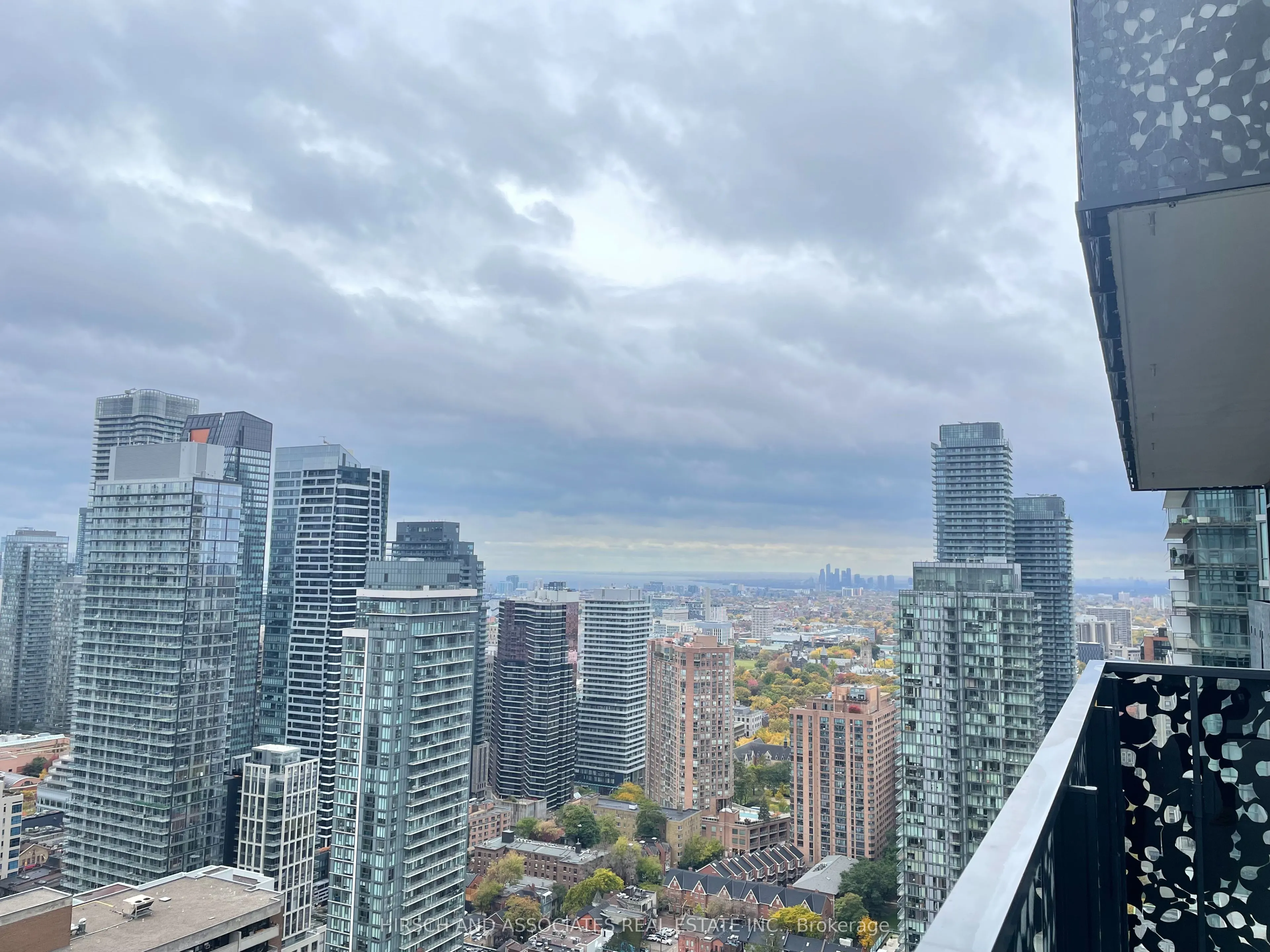 55 Charles Street E, #3704