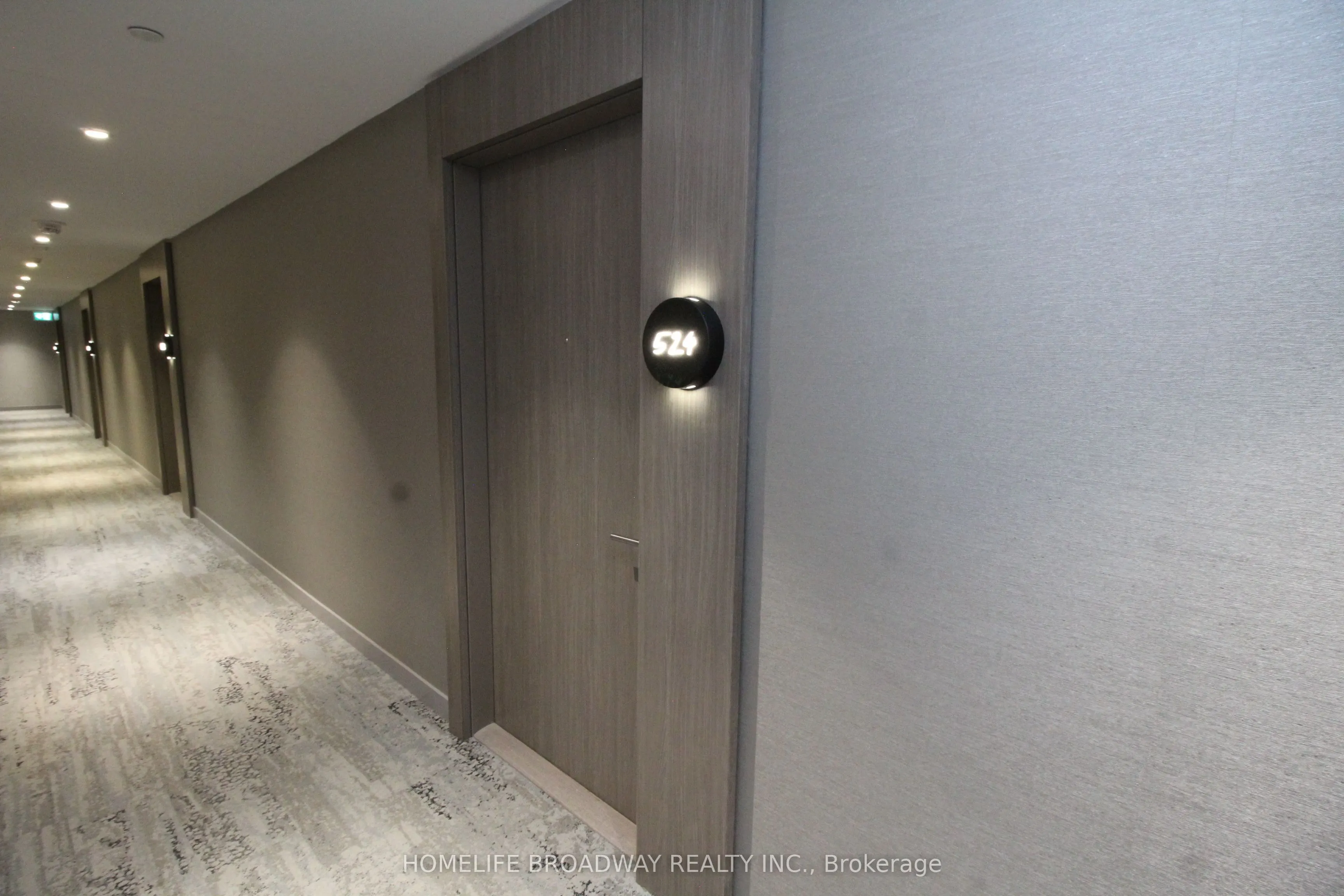 161 Roehampton Avenue, #524