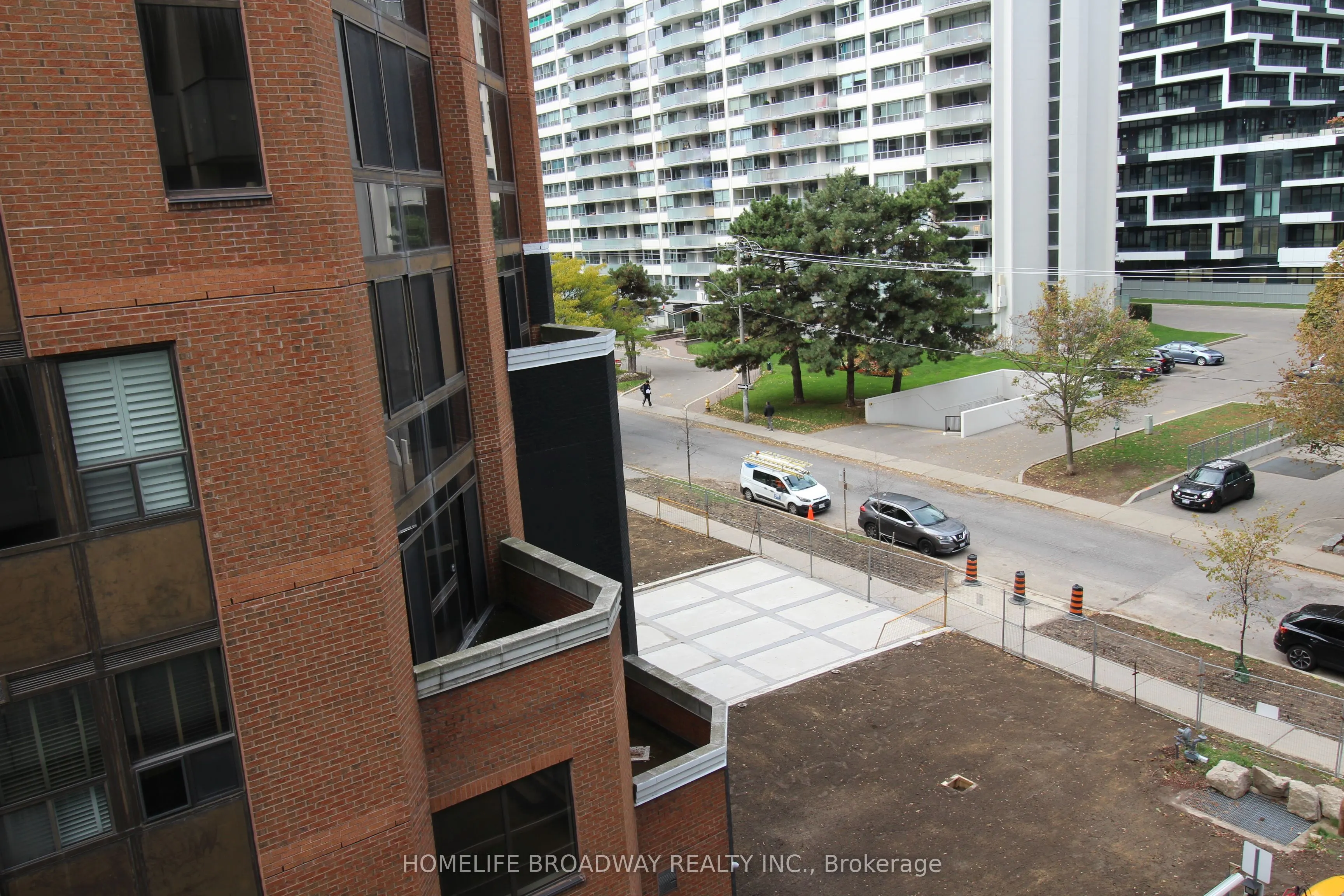 161 Roehampton Avenue, #524