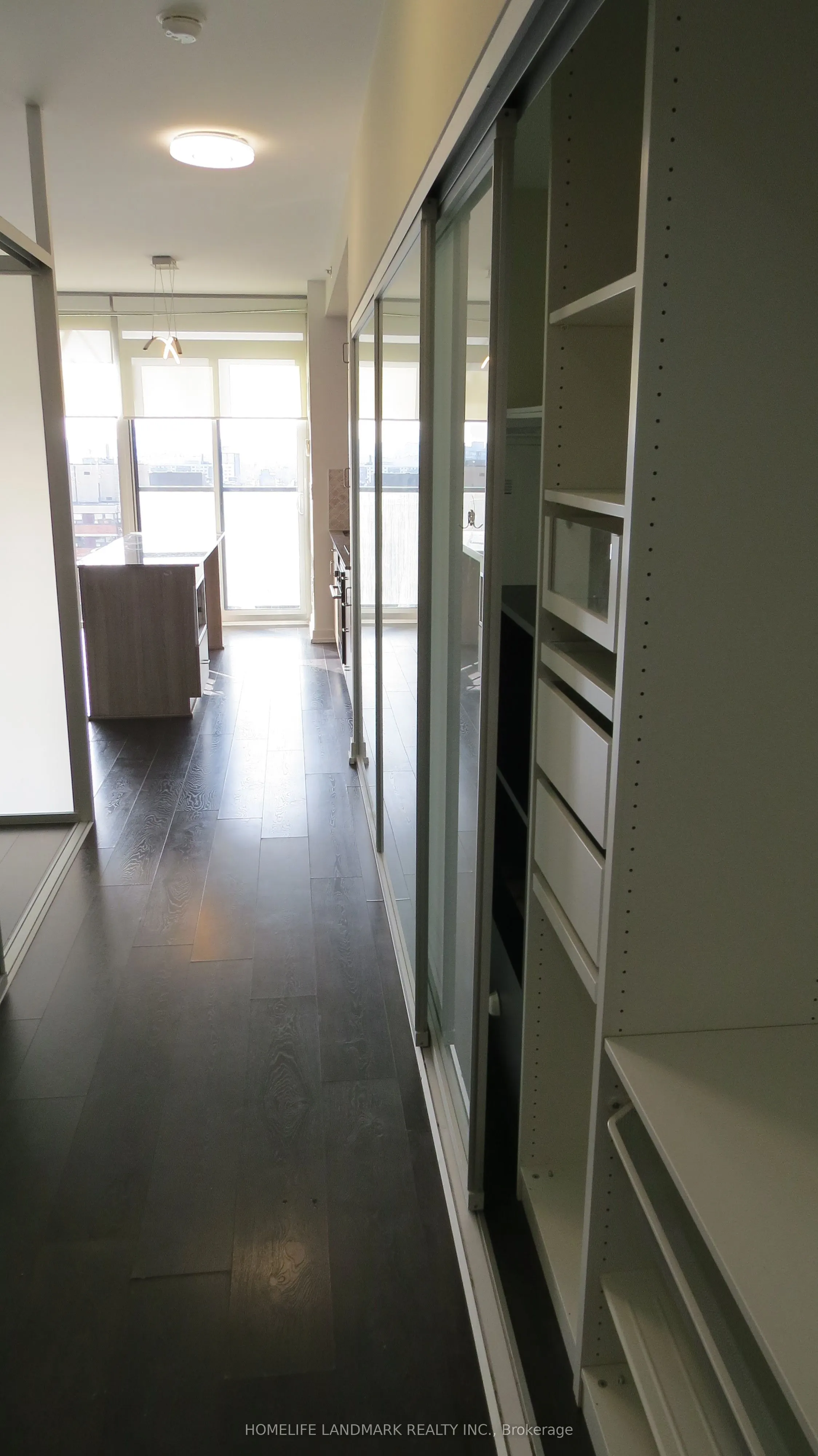 426 University Avenue, #1602