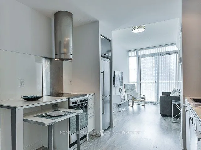 38 Dan Leckie Way, #2105