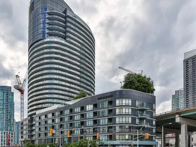 38 Dan Leckie Way, #2105