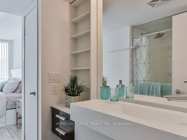 38 Dan Leckie Way, #2105