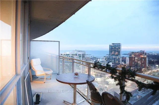 38 Dan Leckie Way, #2105