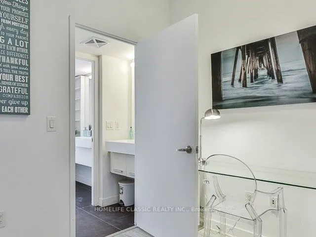 38 Dan Leckie Way, #2105