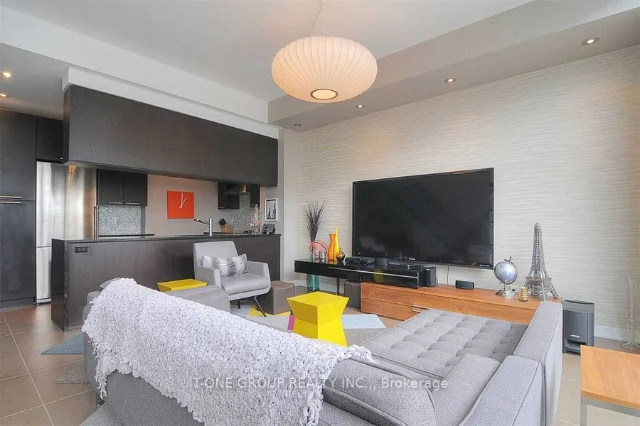 3 Market Street, #638