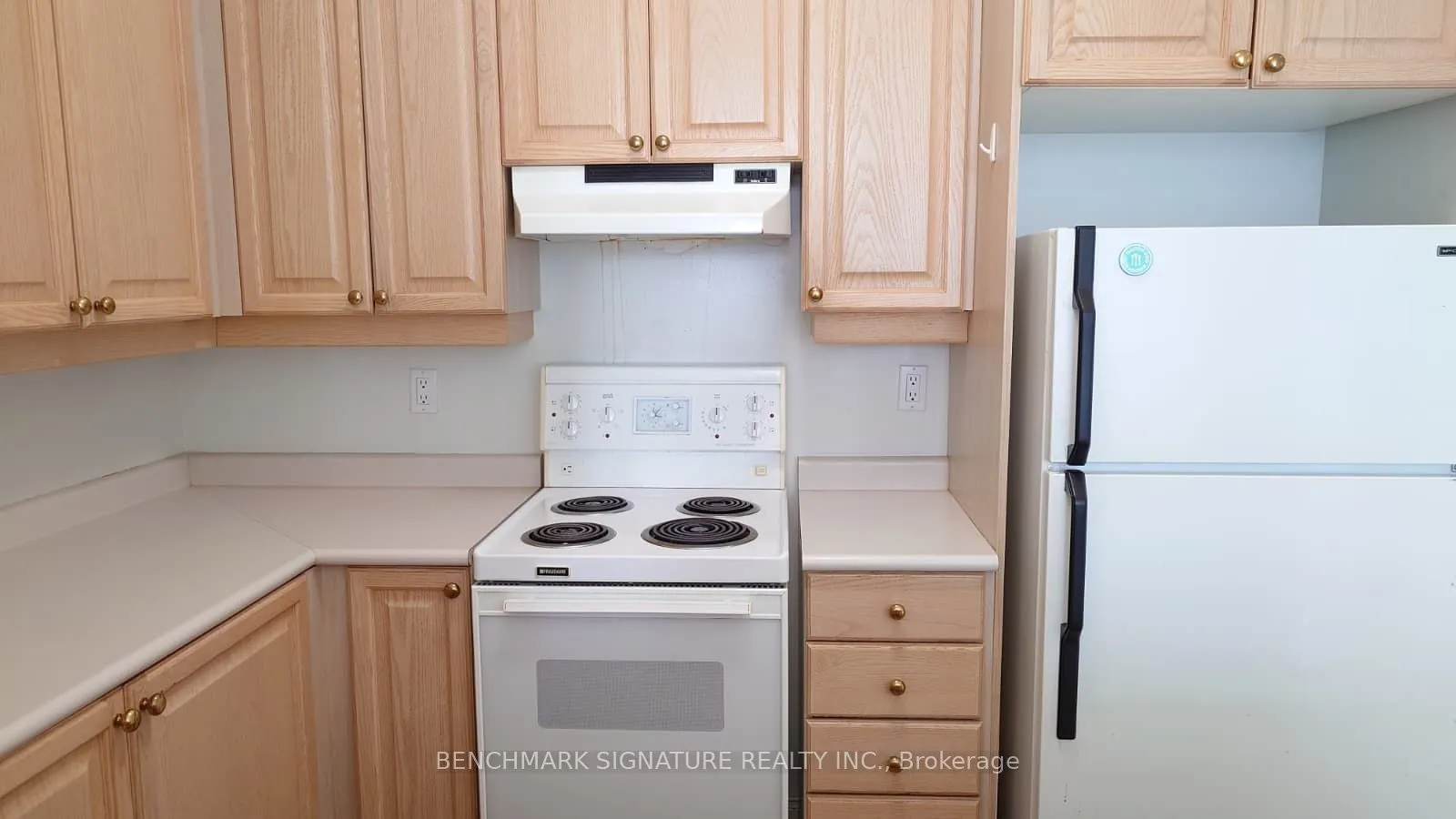 7 King Street E, #2104