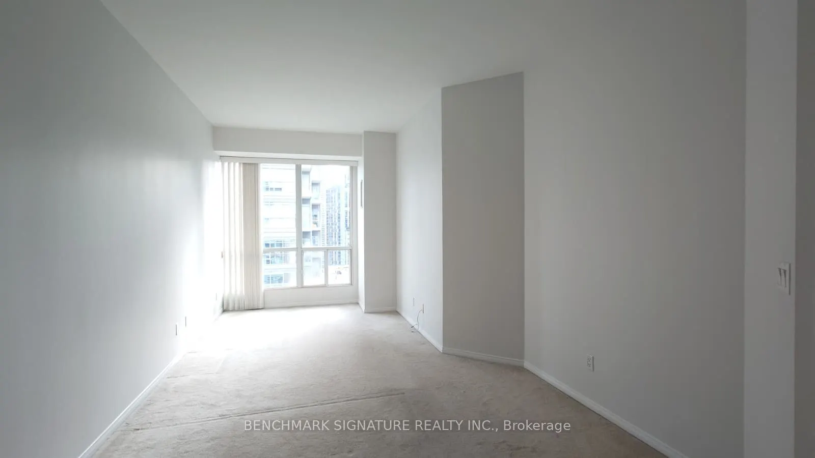 7 King Street E, #2104