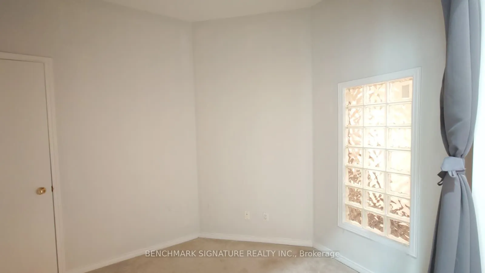 7 King Street E, #2104