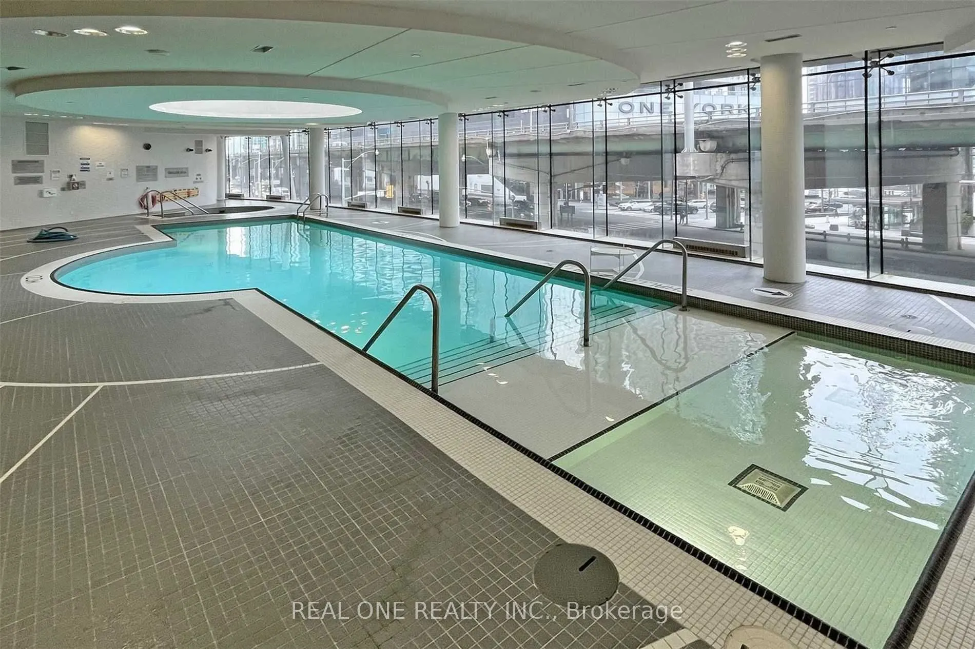 12 York Street, #4710