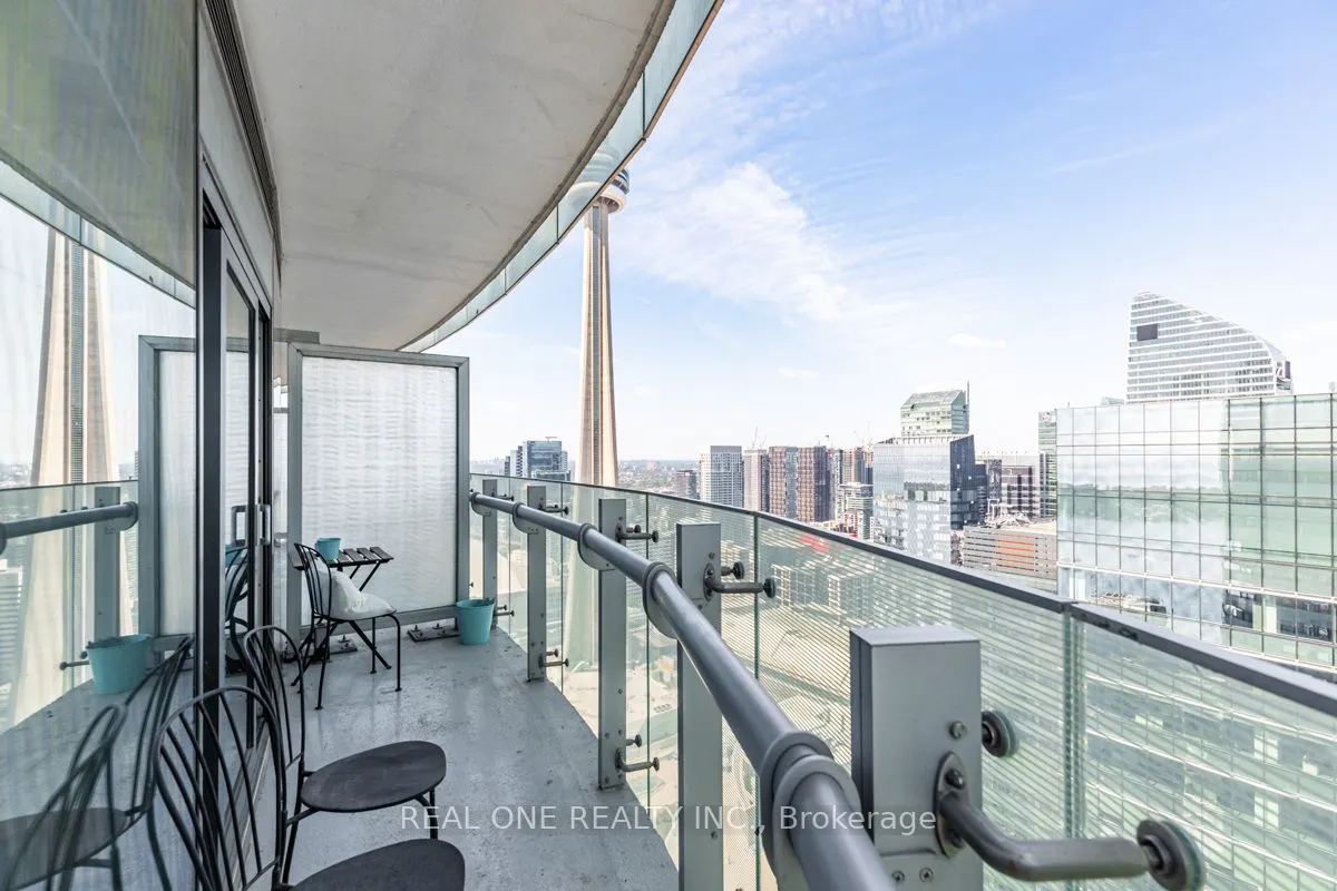 12 York Street, #4710