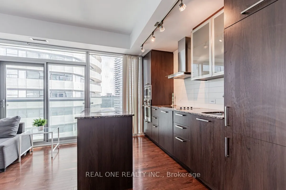 12 York Street, #4710