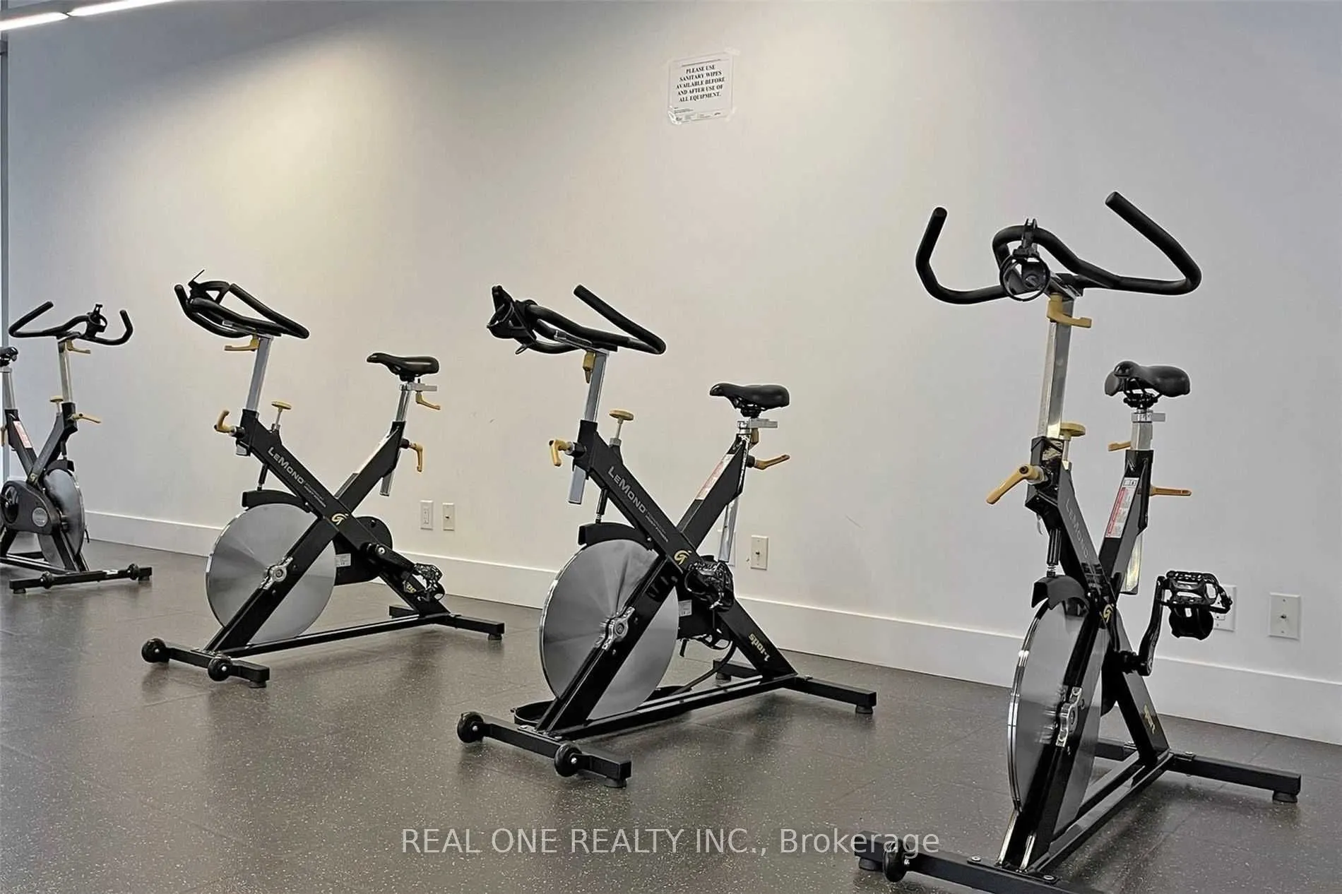 12 York Street, #4710