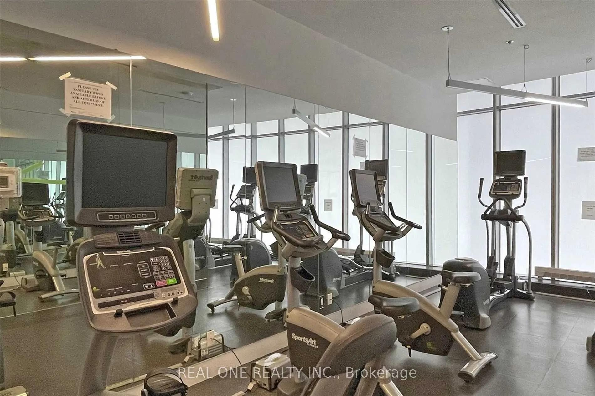 12 York Street, #4710