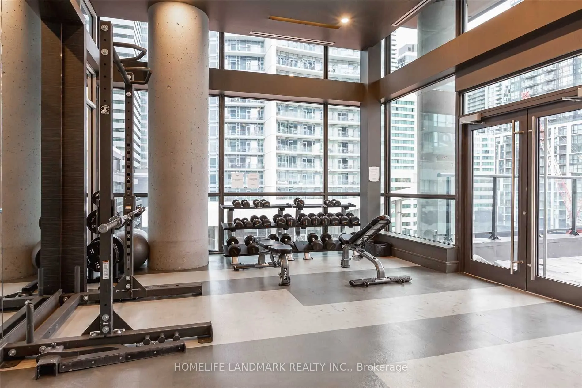 290 Adelaide Street W, #1911