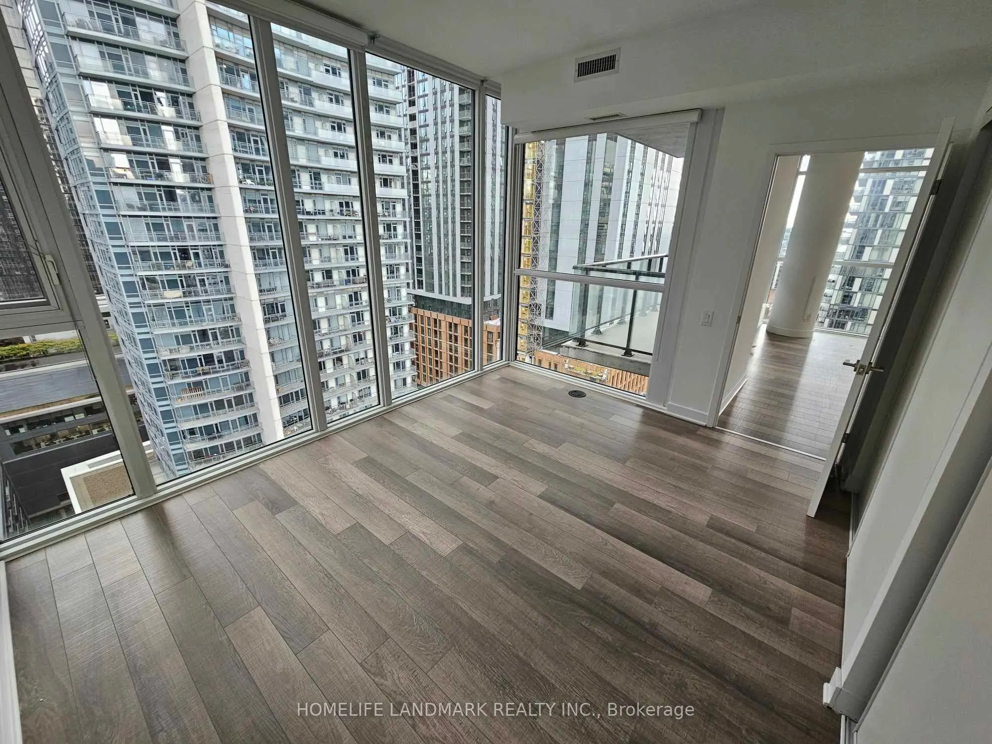 290 Adelaide Street W, #1911