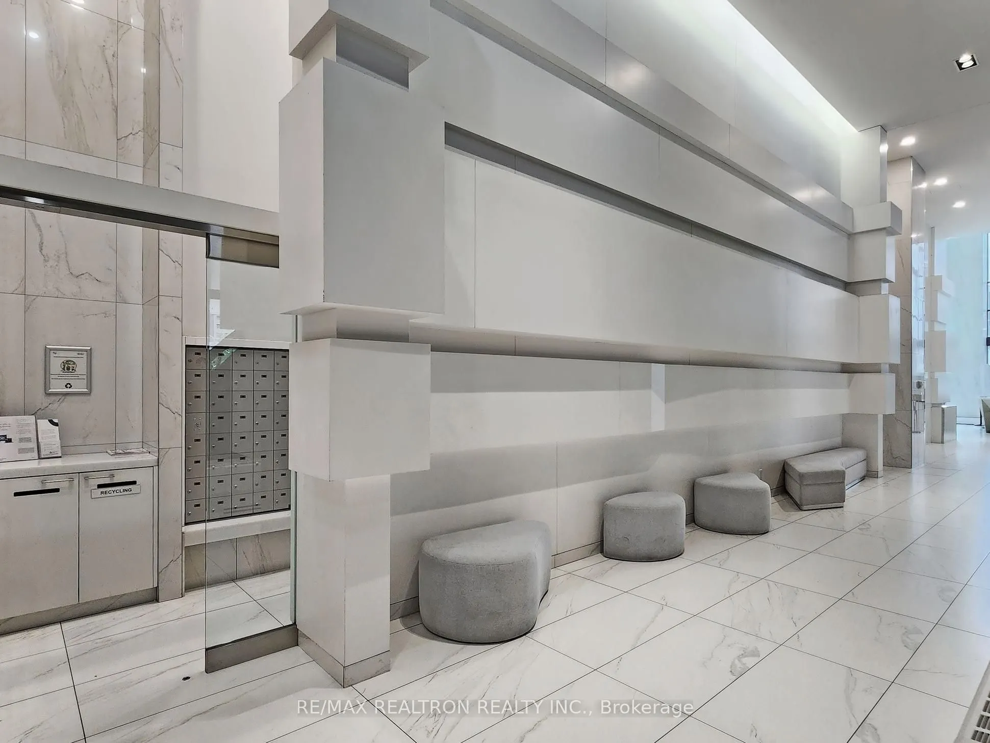 352 Front Street W, #2003