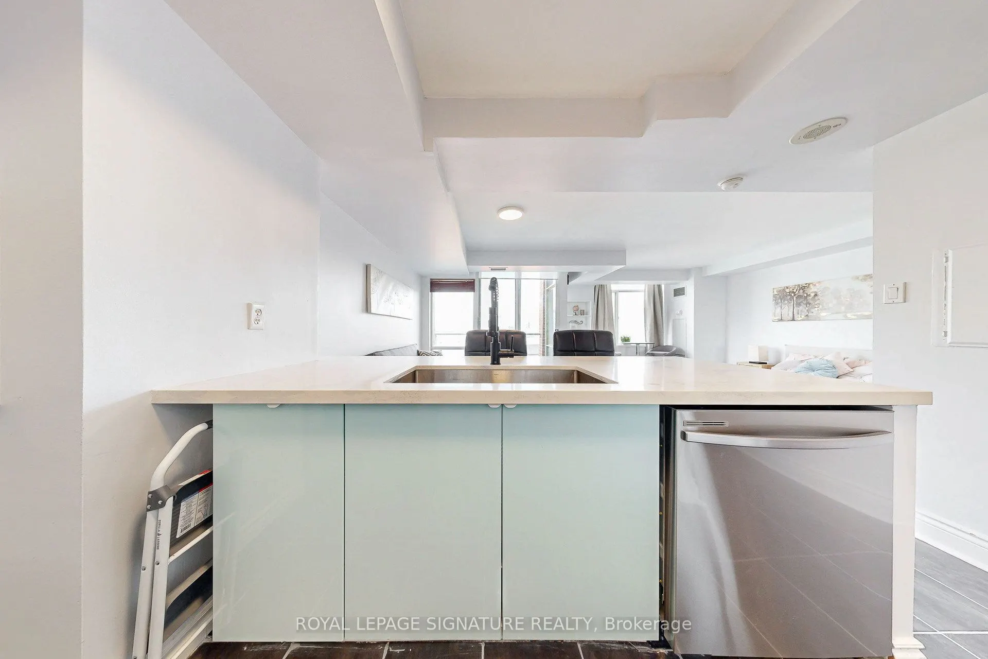 39 Parliament Street, #1205