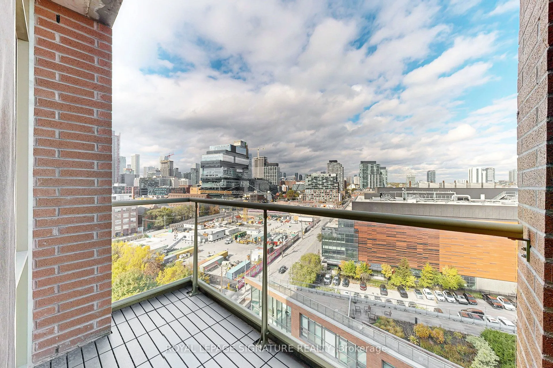 39 Parliament Street, #1205