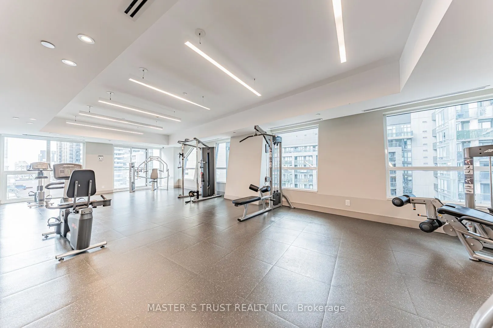 99 John Street, #3004