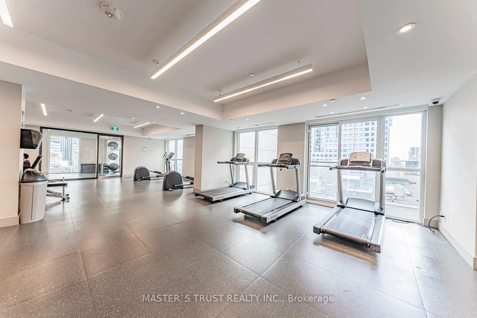 99 John Street, #3004