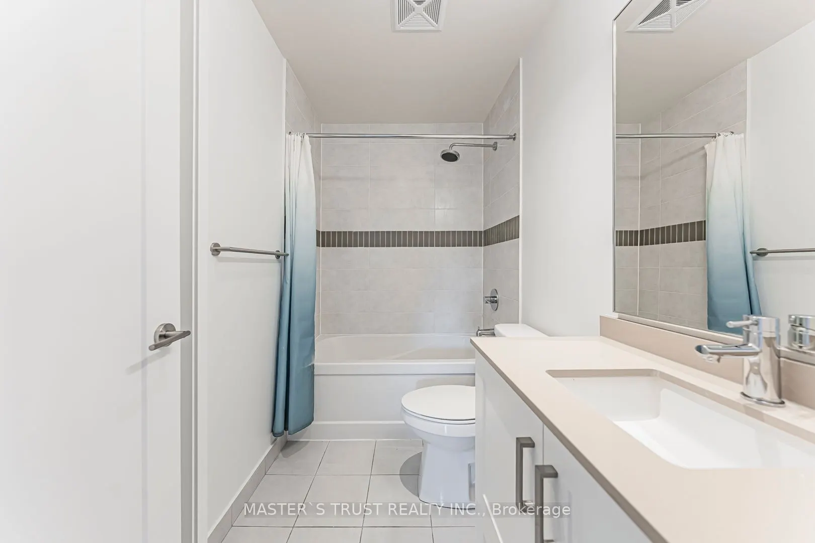 99 John Street, #3004