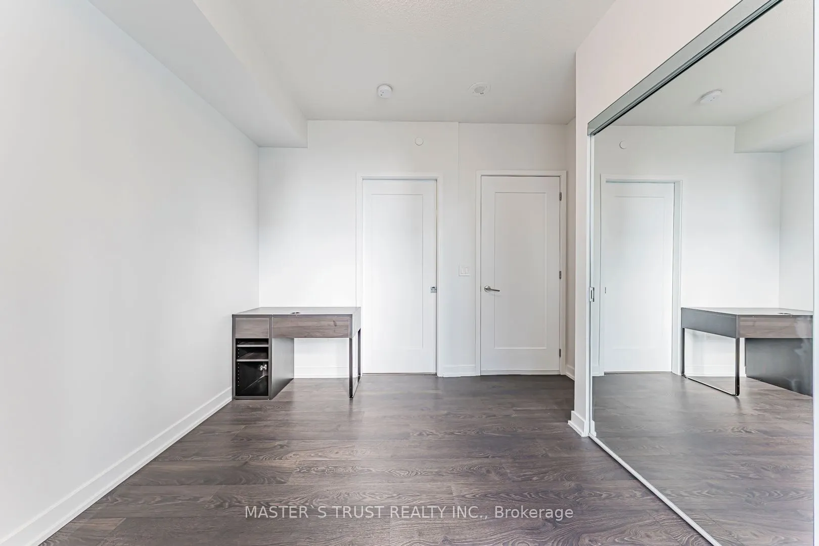 99 John Street, #3004