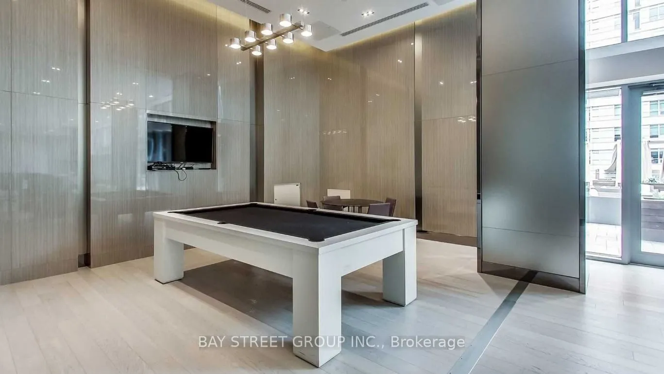 98 Lillian Street, #918