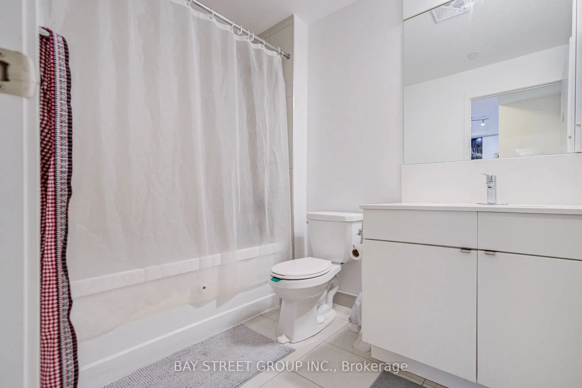 98 Lillian Street, #918