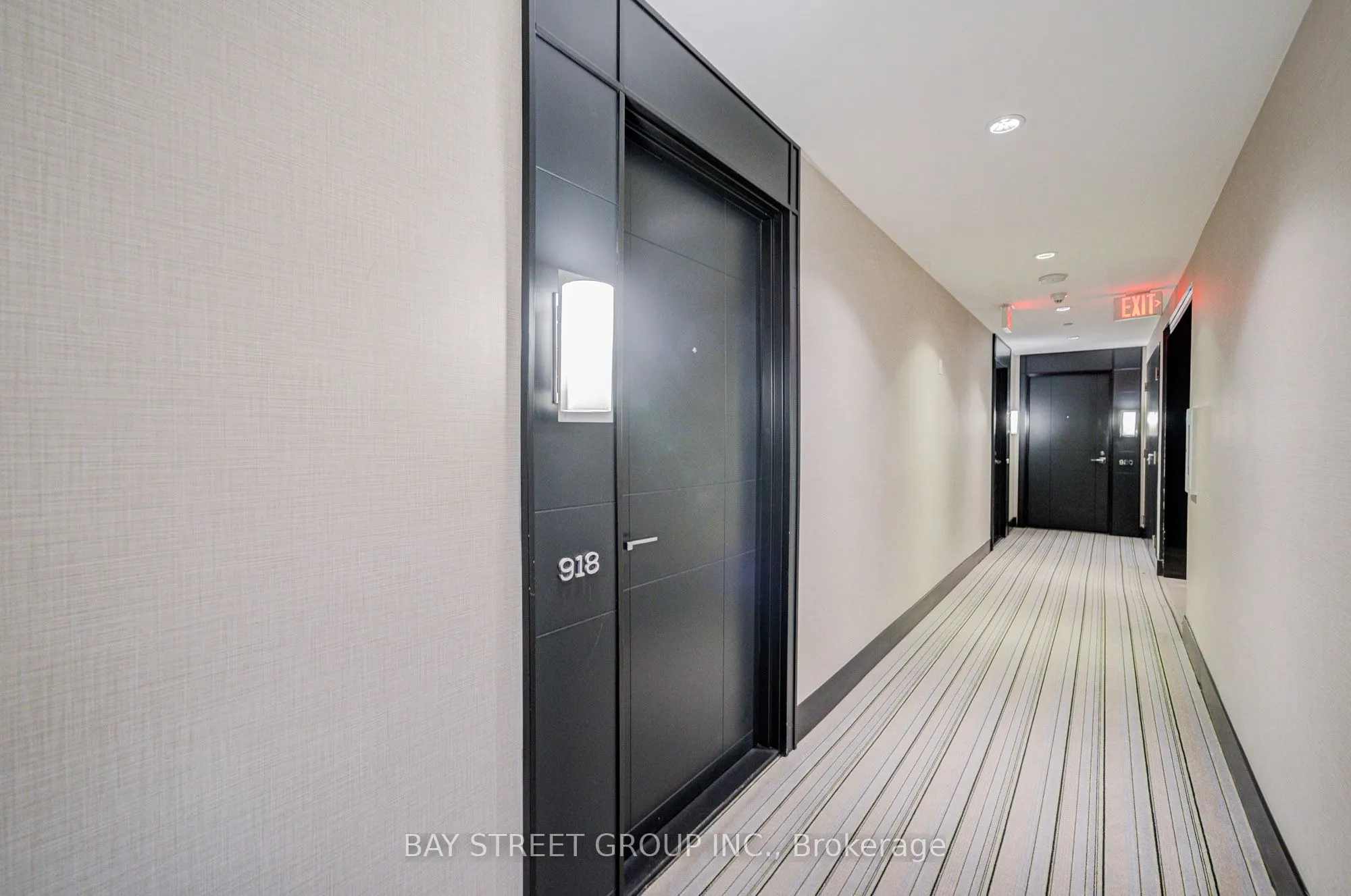 98 Lillian Street, #918