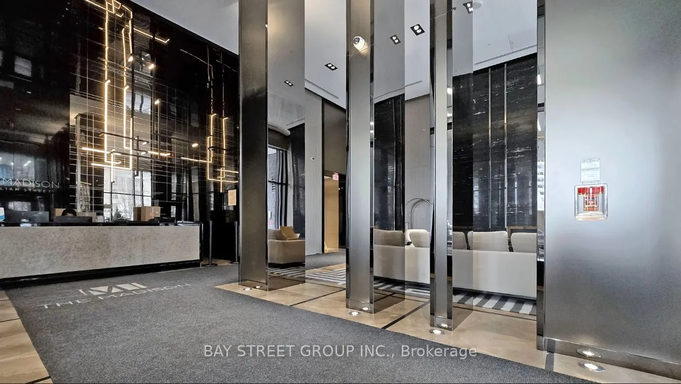 98 Lillian Street, #918