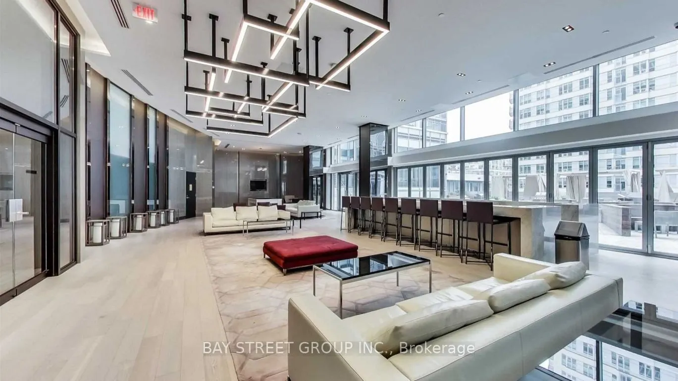 98 Lillian Street, #918