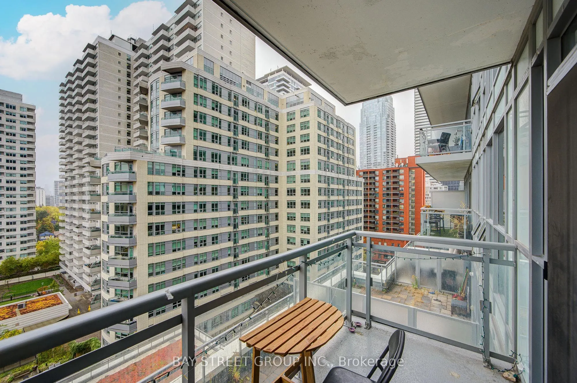 98 Lillian Street, #918