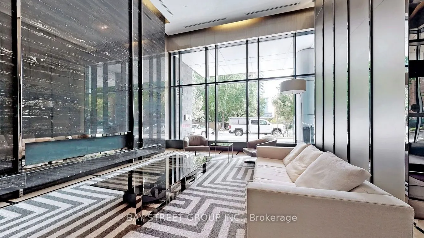 98 Lillian Street, #918