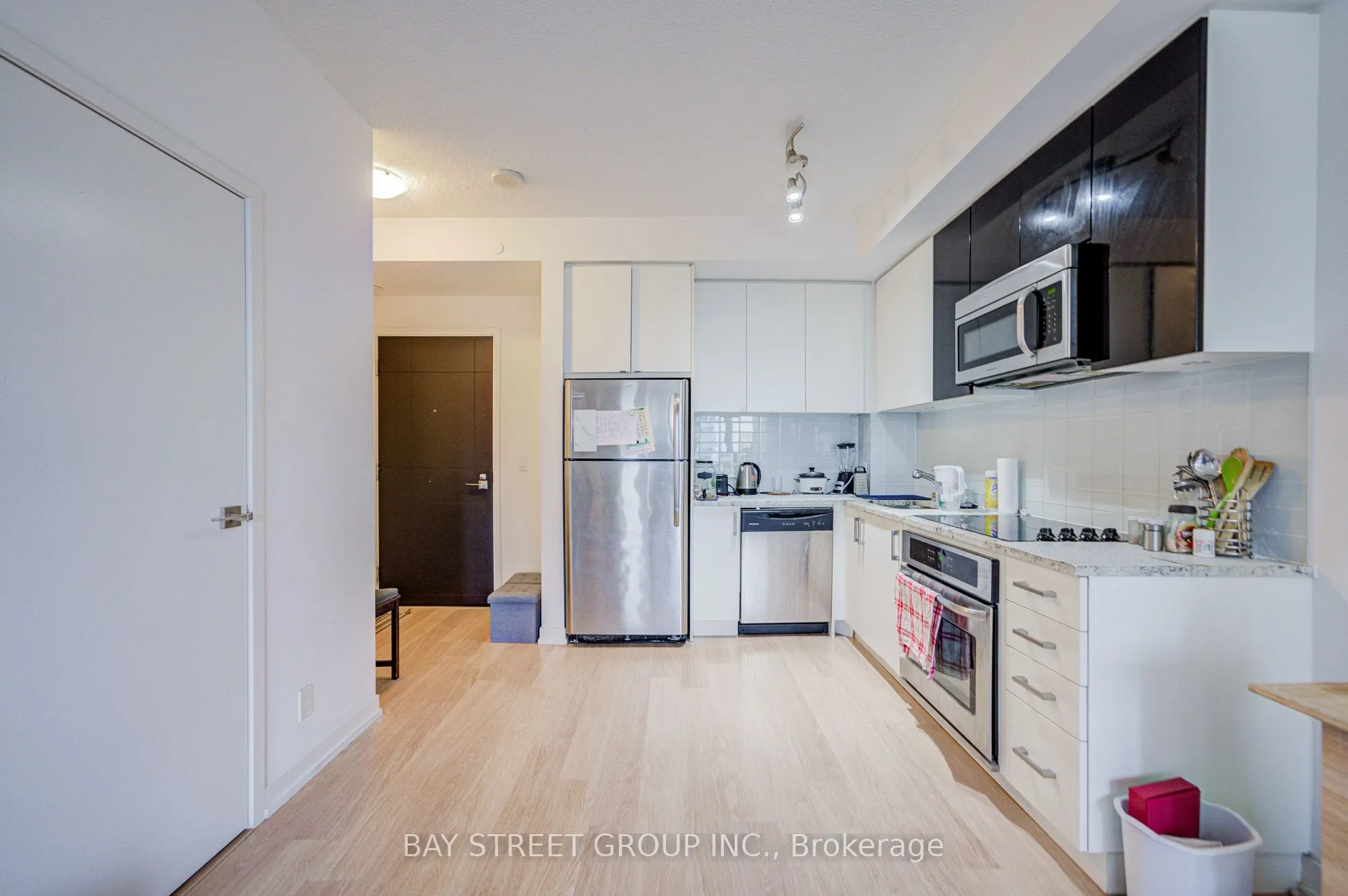 98 Lillian Street, #918