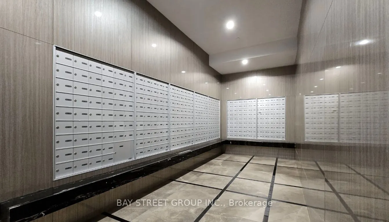 98 Lillian Street, #918