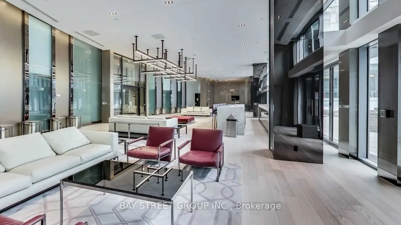 98 Lillian Street, #918