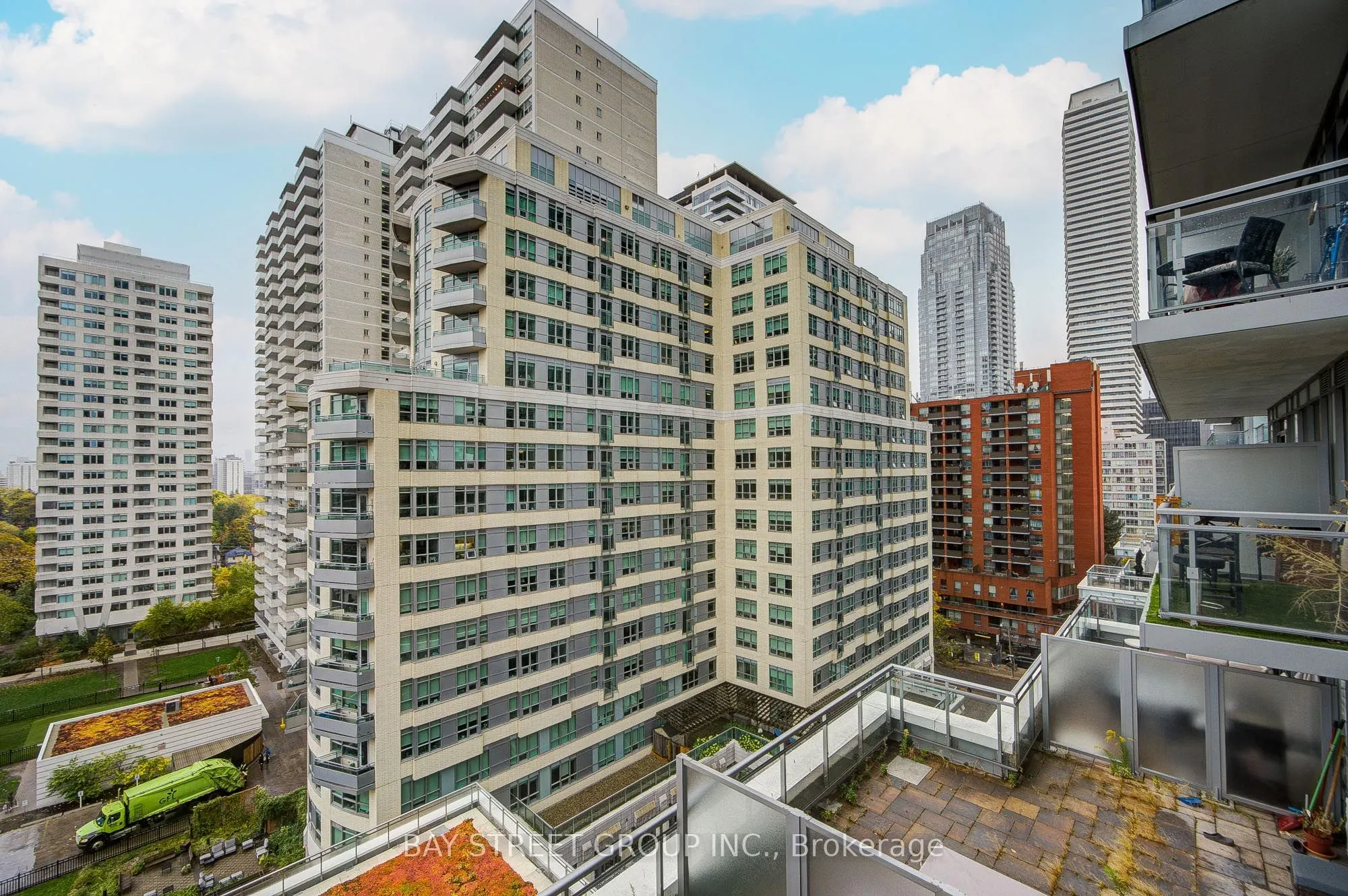 98 Lillian Street, #918