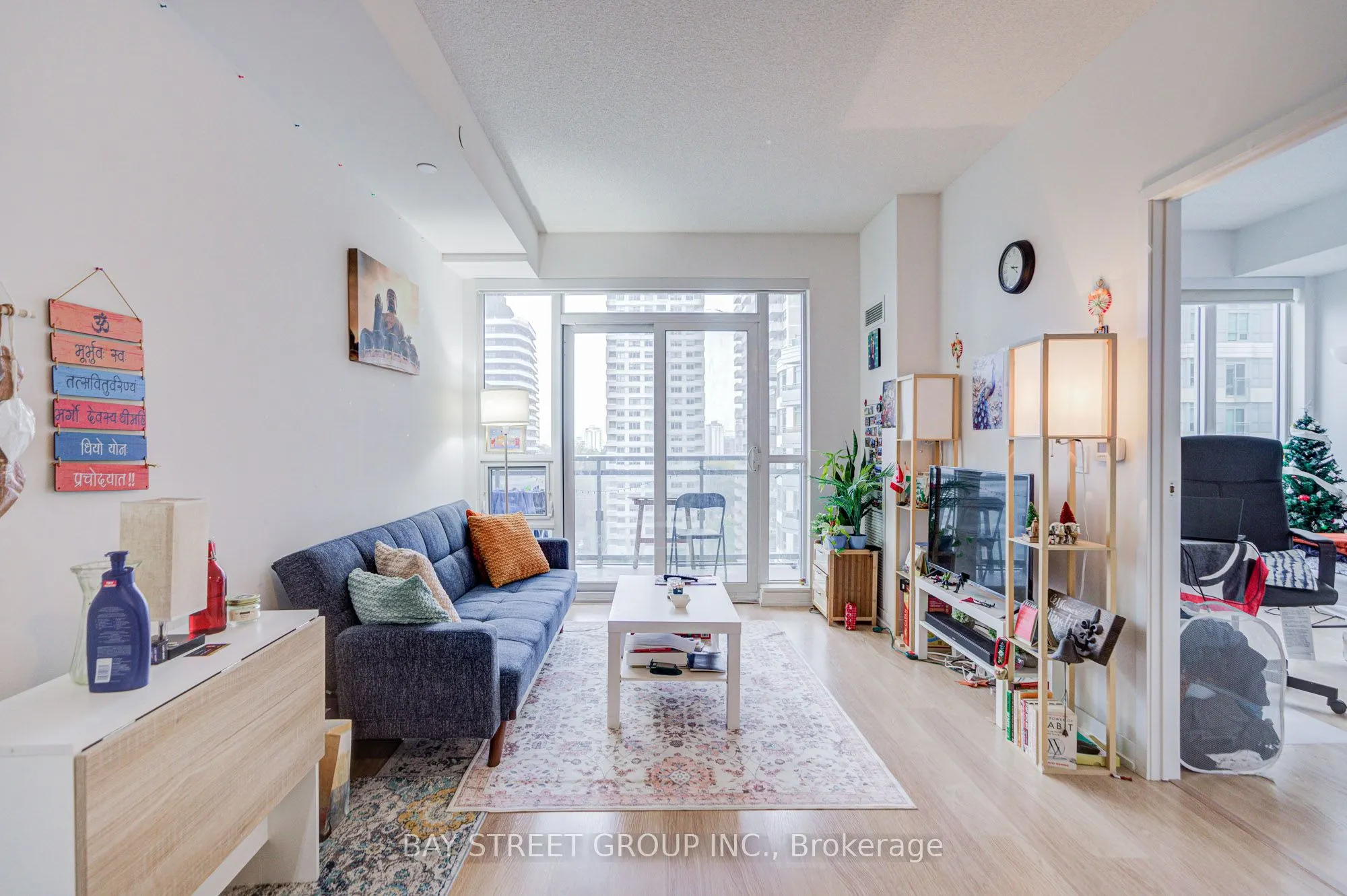 98 Lillian Street, #918